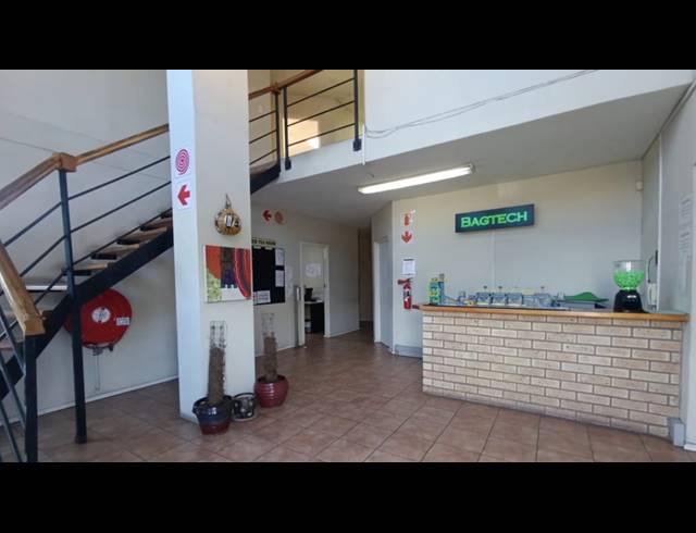 1,397M² WAREHOUSE TO LET IN MAHOGANY RIDGE